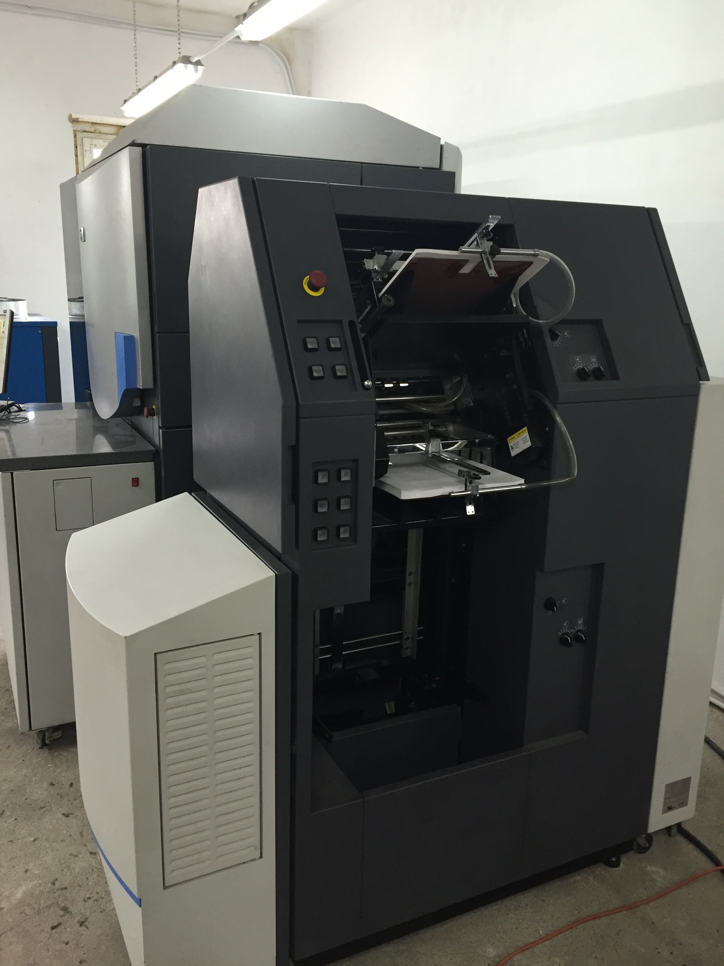 printing equipment photo